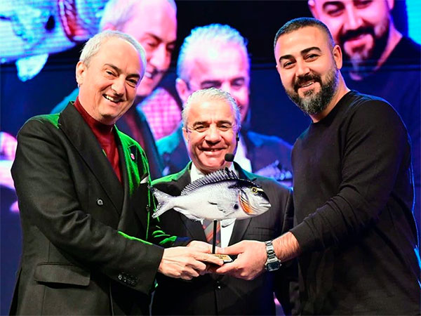 Церемония награждения Golden Fish Awards: Президент Кочагёз получил престижную награду