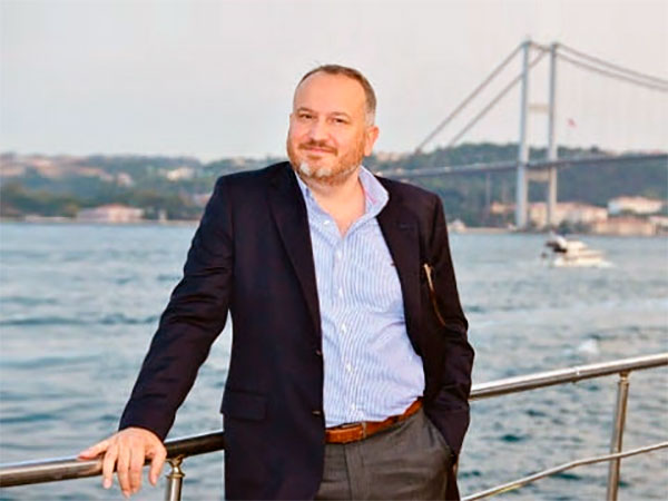 Каан Кавалоглу: "Вместе действуем ради будущего Антальи как туристического центра"